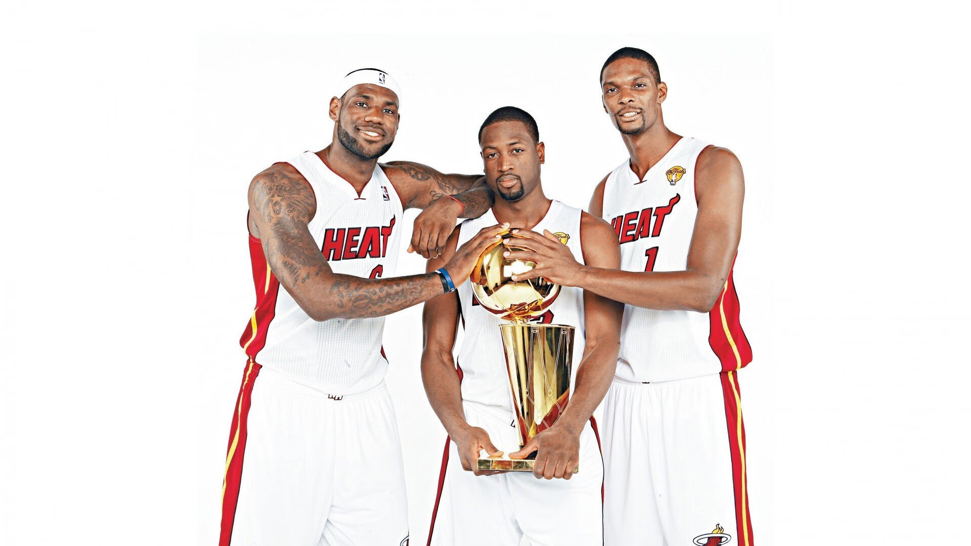 比赛暂停环节引入健康提示互动短片，暂缓比赛的通知